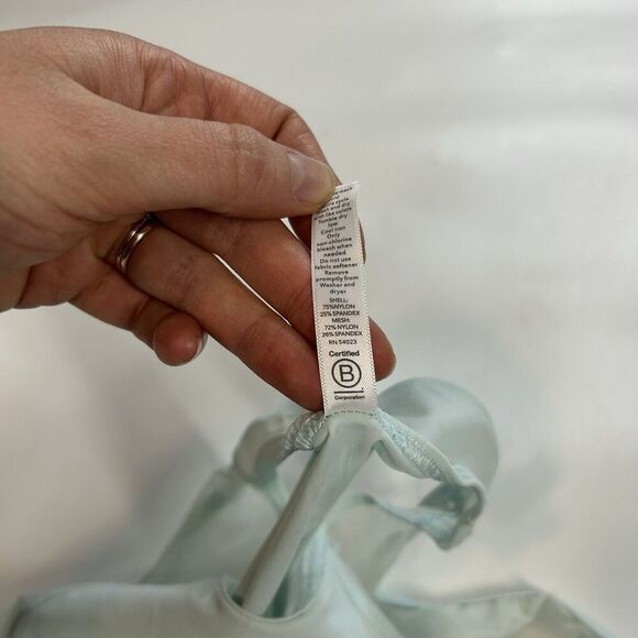 Athleta Ultimate Hybrid Tank Blue Women’s Size Medium Mint Green Athletic - Picture 7 of 8